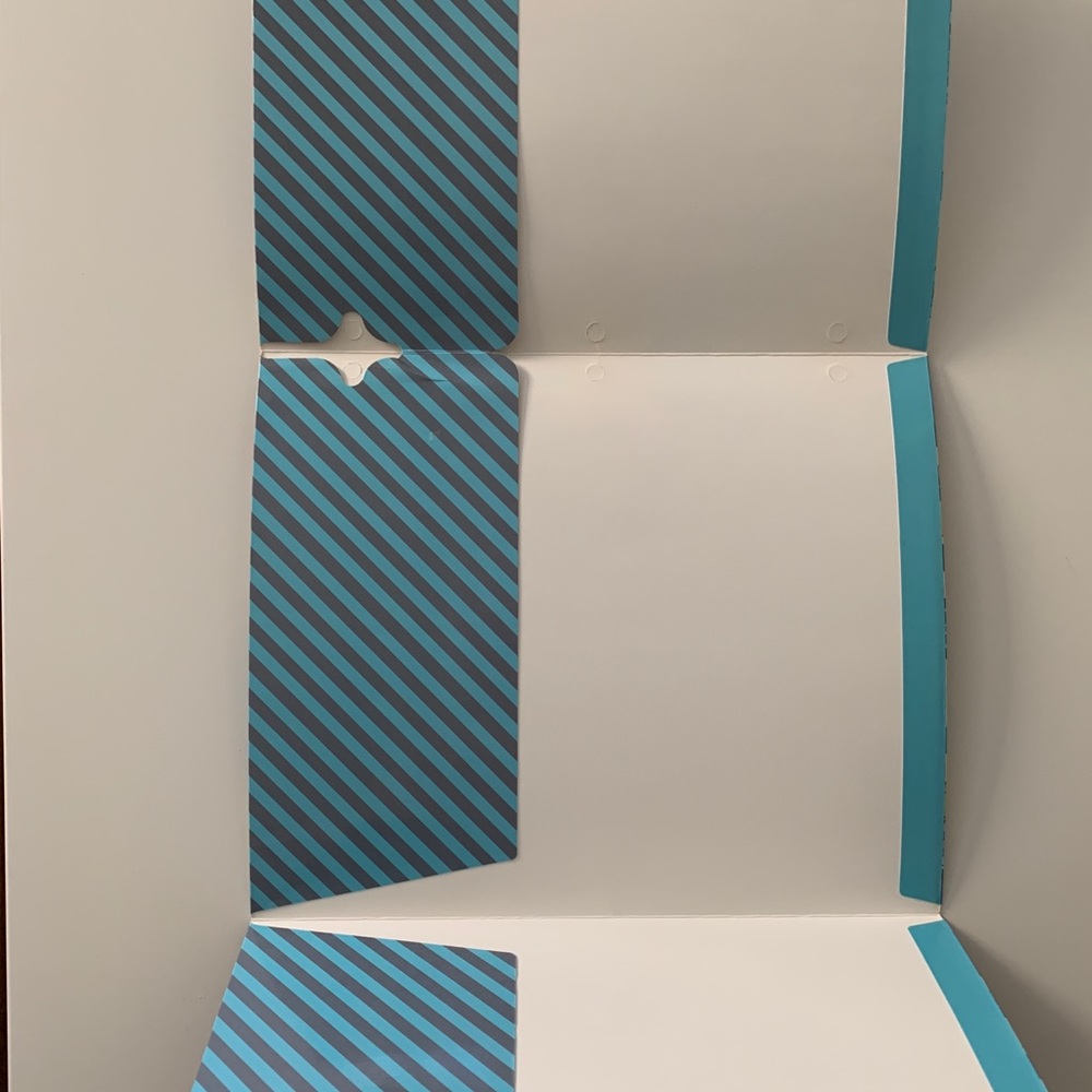 2 pk Carolina pad tri-fold 3 pocket folder - Picture 2 of 4